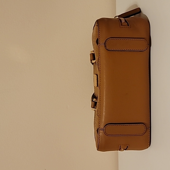 GENUINE 💯  MCM Satchel includes crossbody STRAP! - Picture 7 of 16